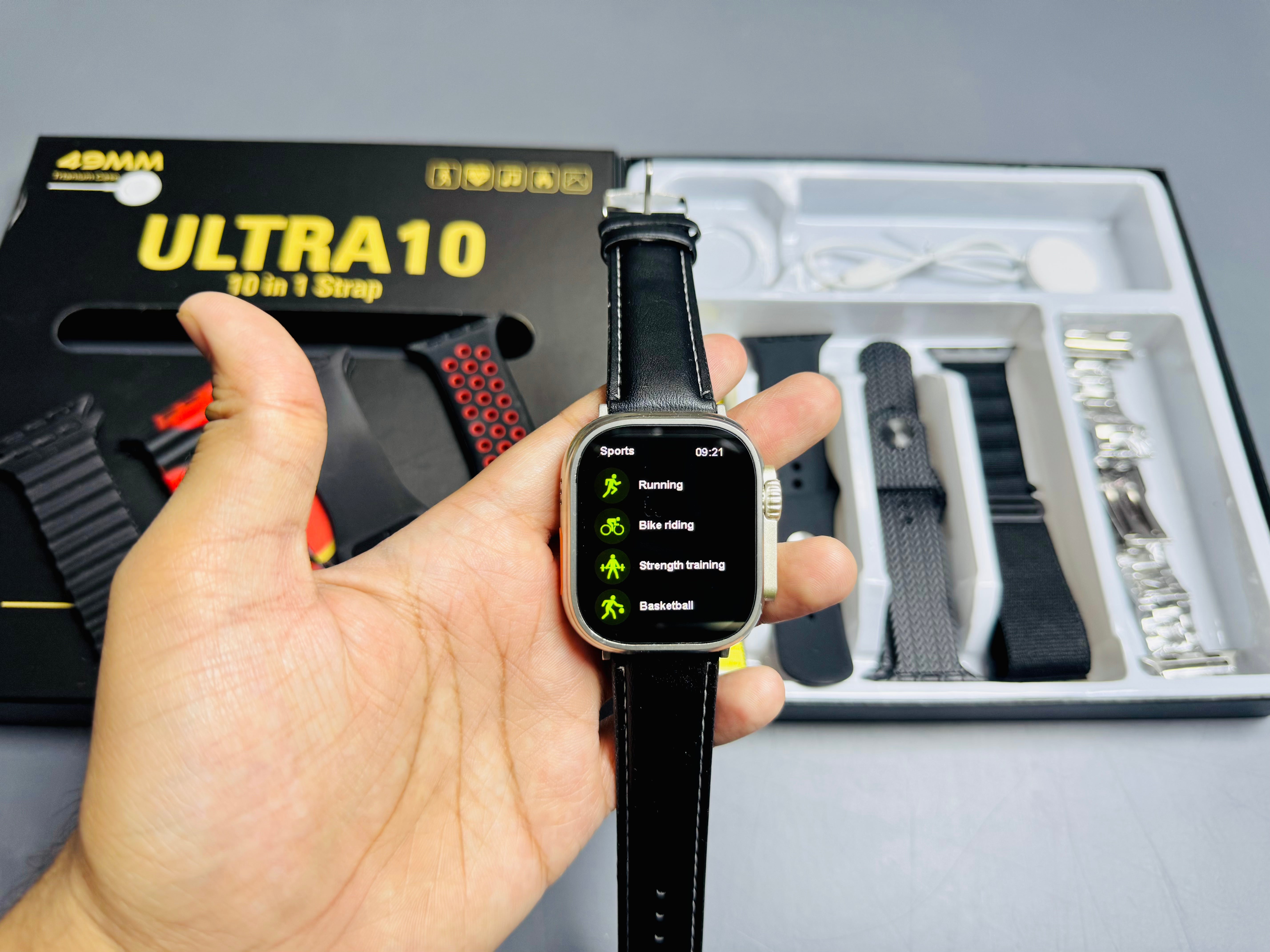 10 IN 1 STRAP ULTRA WATCH